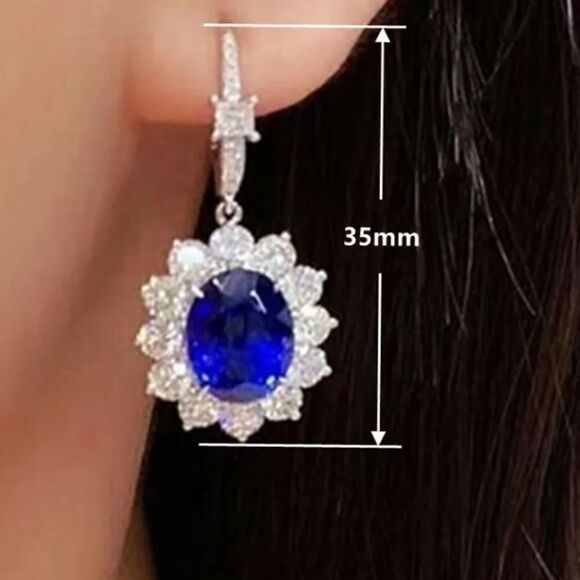 Elegant Dark Blue Round Cut Diamond Earrings - Picture 3 of 3